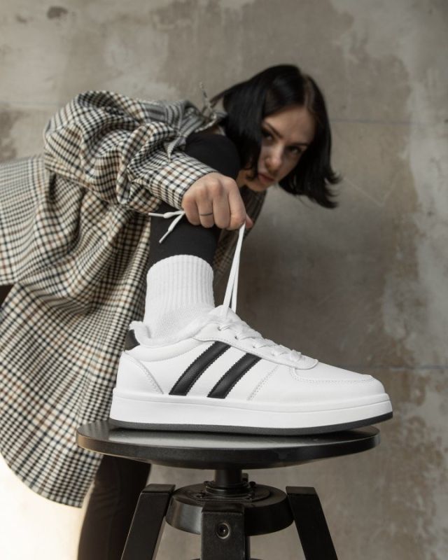 Зимові жіночі кросівки white/black JH130-3 ВТ0498