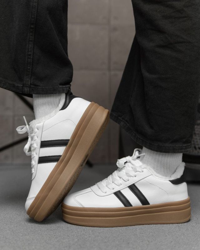 Жіночі кросівки lezer black /white WA 40-4 ВТ0505