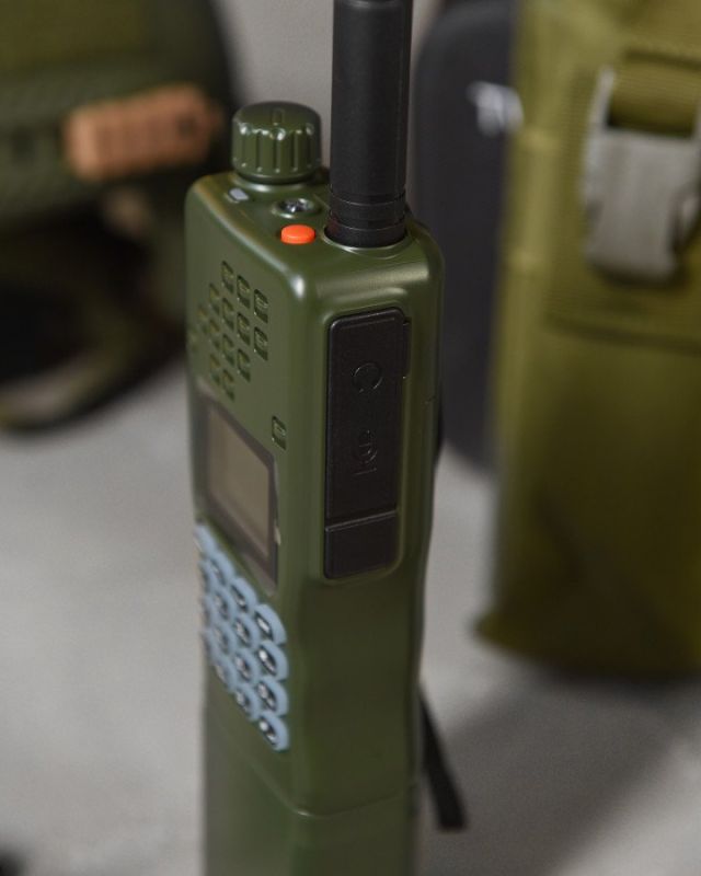 Радіостанція портативна тактична двох діапазонна. a833 Рація Baofeng AR-152 ВТ3737