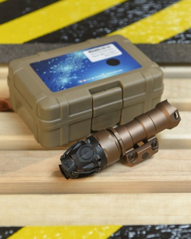 Ліхтарик з інфрачервоним підсвічуванням KIJI Style K-10 (з кріпленням 20 мм, DE) WD04093-DE-NO ВТ4745