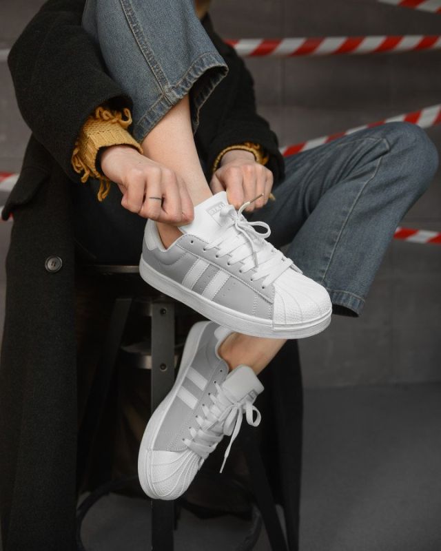 Жіночі кросівки STAR grey /white НП5012