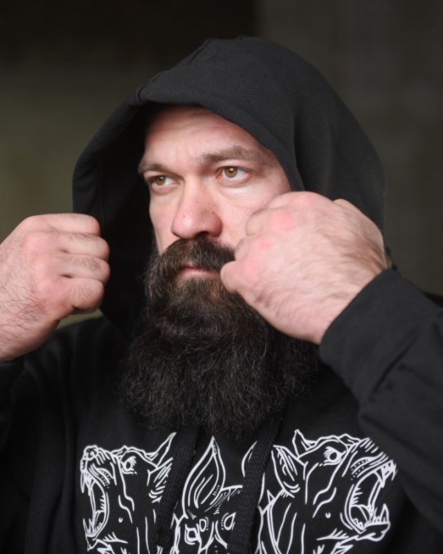 тепла худи ghetto doberman НП4856