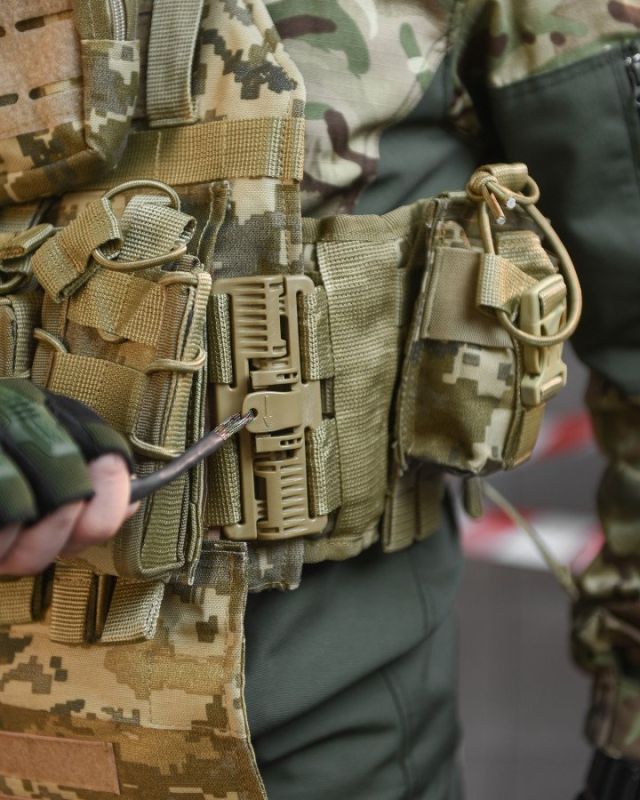 плитоноска 4 швидких скидання Cordura піксель НП5128