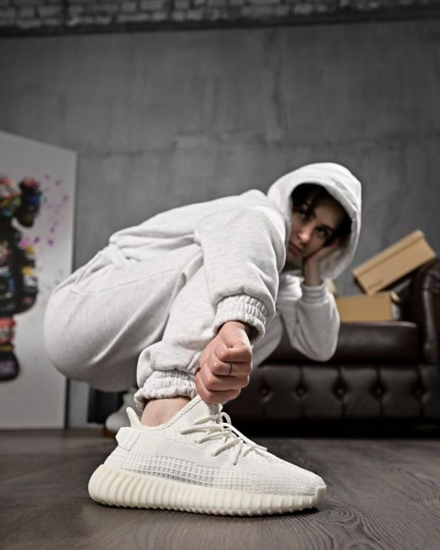 Жіночі кросівки izi white ОН2653