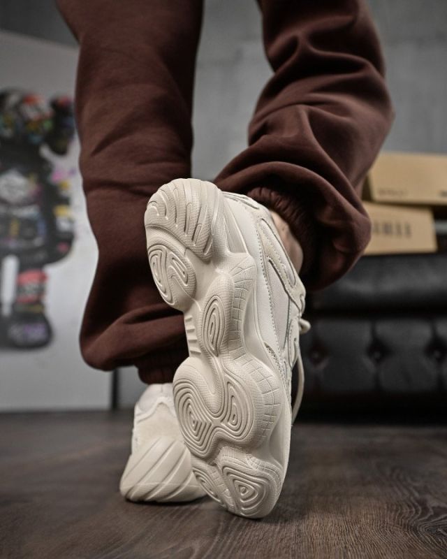 жіночі кросівки boost 500 beg