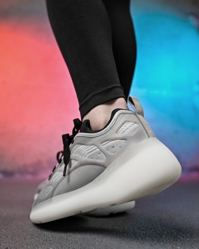 Жіночі кросівки white black ОР6374