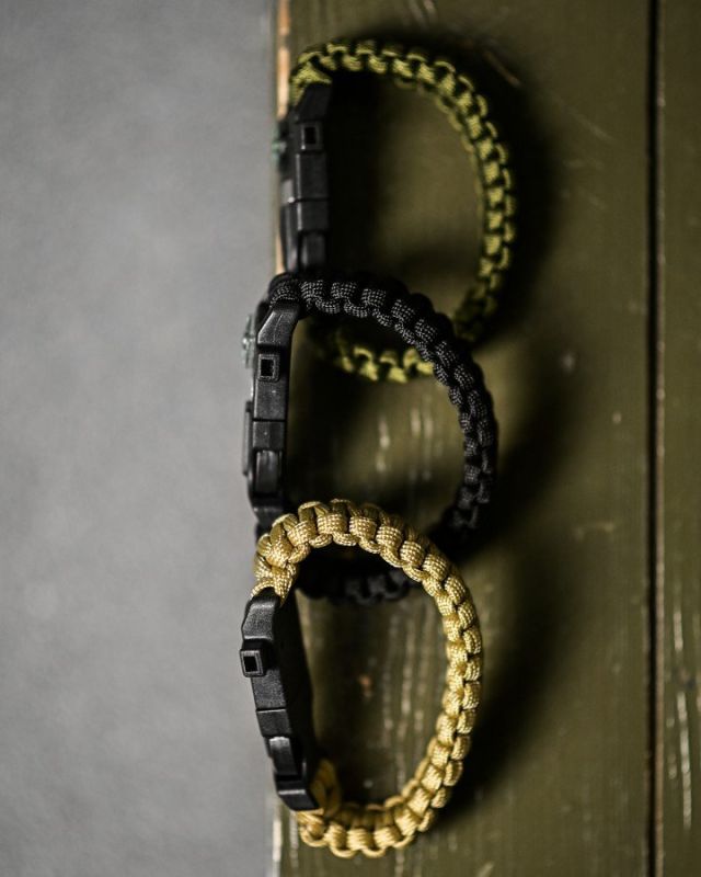 PARACORD БРАСЛІТ З ВІСКОРЕМ, КОМПАСОМ ТА СВИСТКОМ ЧОРНИЙ