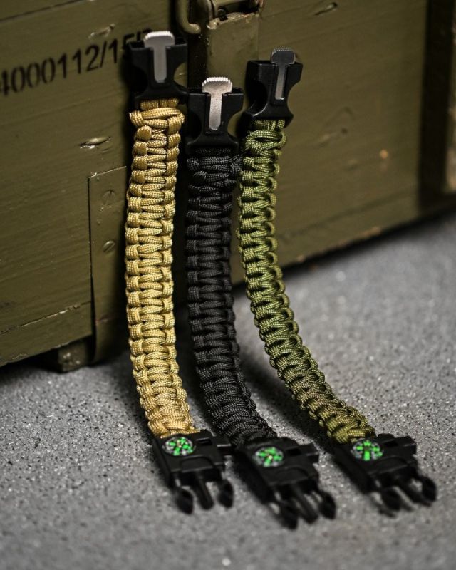 PARACORD БРАСЛІТ З ВІСКОРЕМ, КОМПАСОМ ТА СВИСТКОМ ЧОРНИЙ
