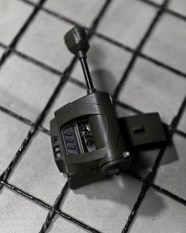 Тактичний ліхтарик на шолом із кріпленням MPLS CHARGE олива ВТ4794