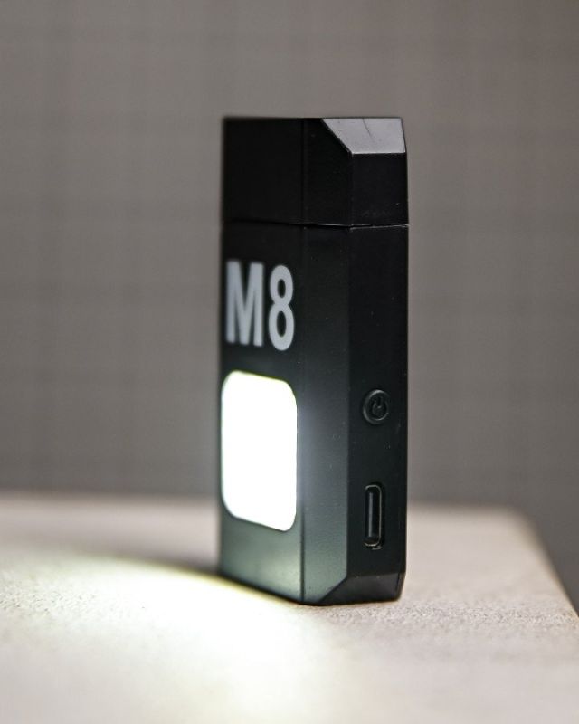 Електроімпульсна запальничка M8 USB з ліхтариком ПП8038