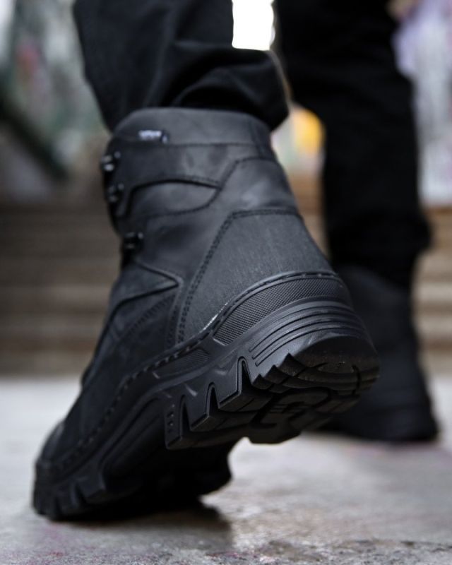 Зимові тактичні черевики Extreme black ВТ0471