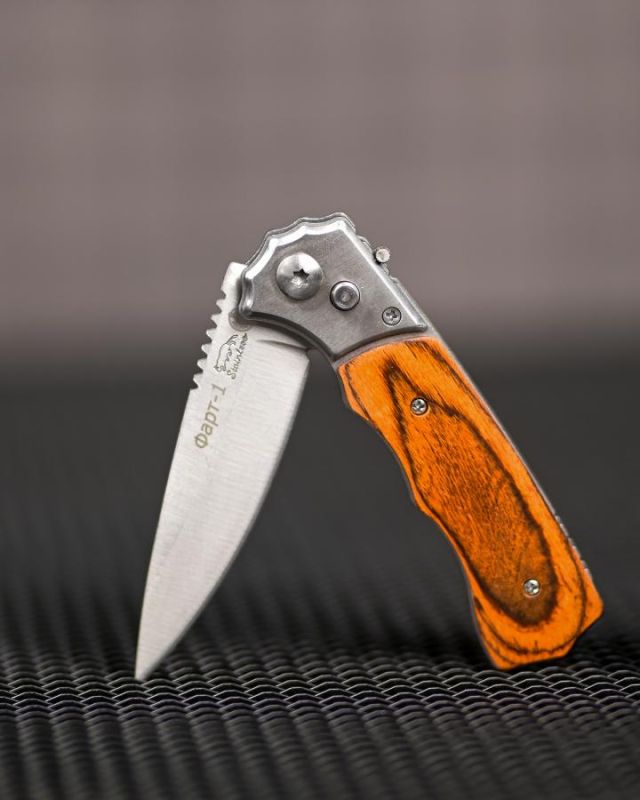 Ніж викидний wood ВТ6954