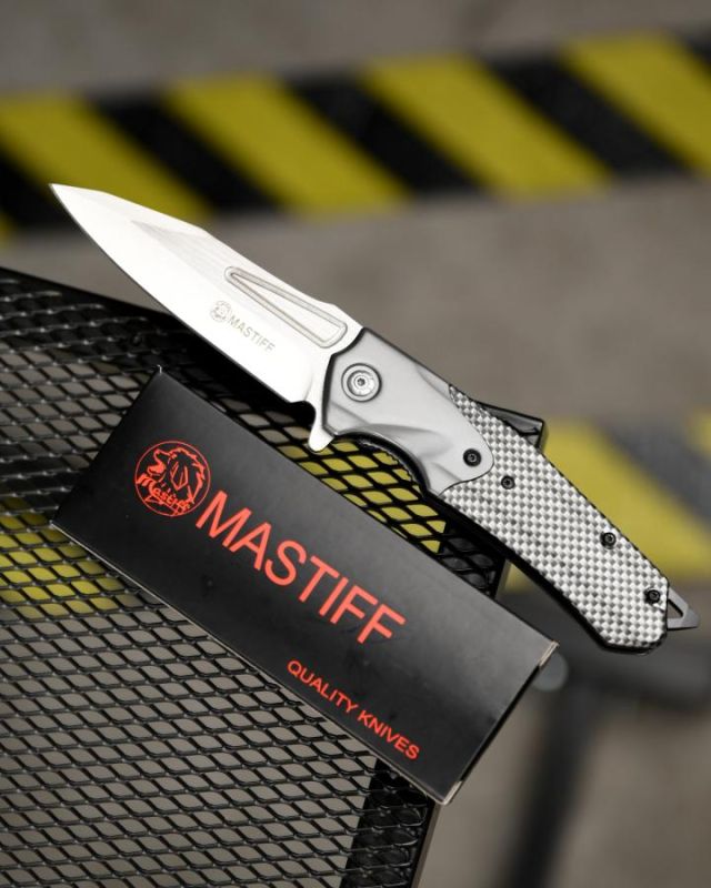 Ніж викидний Mastiff carbon ВТ4766