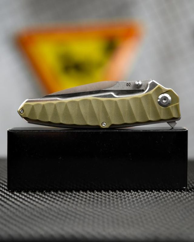 Ніж викидний D2 oliva ВТ5337