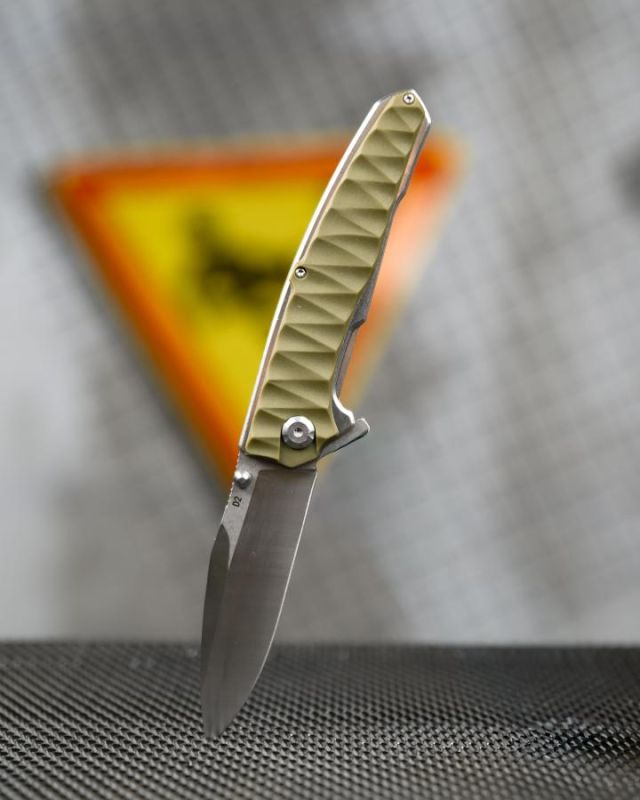 Ніж викидний D2 oliva ВТ5337