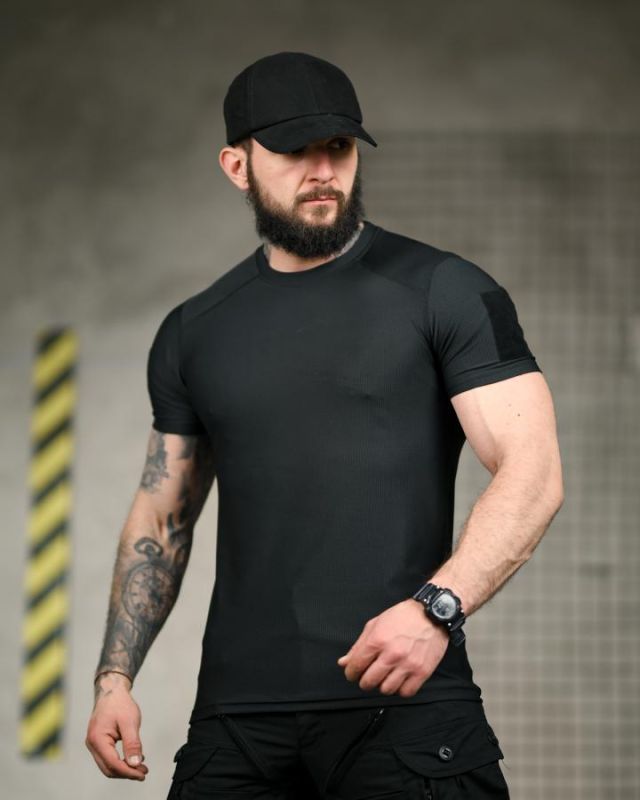 Тактична футболка (Compression Fit) чорна ТР6915