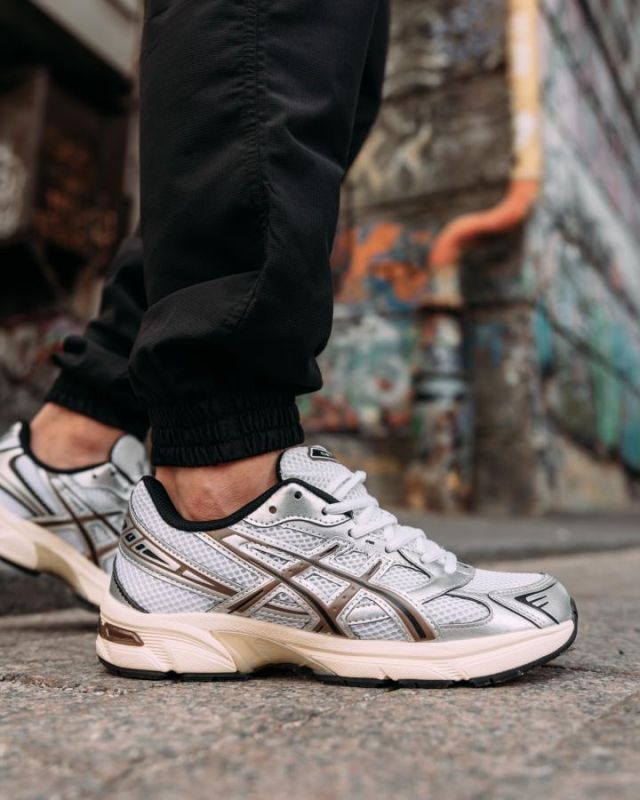 Кросівки ASICS ТР6062