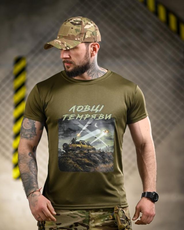 Тактична футболка BORN OF WAR Ловці темряви олива ВТ4719