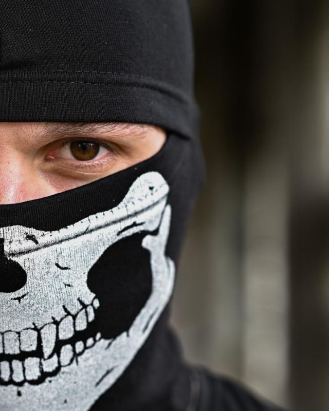 Балаклава Skull чорна ТР6935