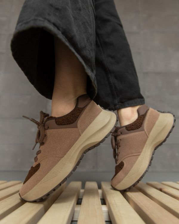 Жіночі кросівки teddi brown 9-781 НП3298