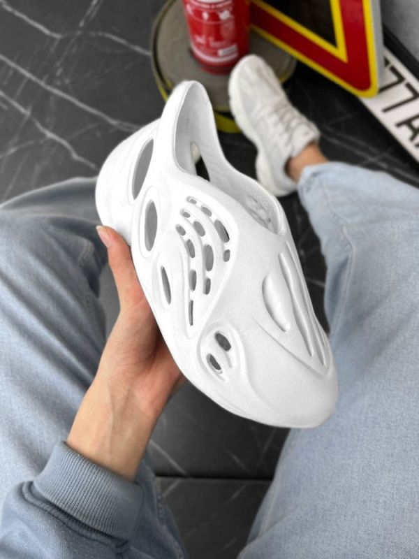 жіночі тапки skeleton white k8-0