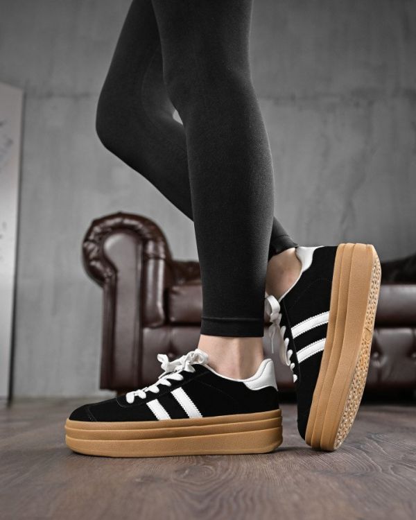 Жіночі кросівки crosti black /white НП4535