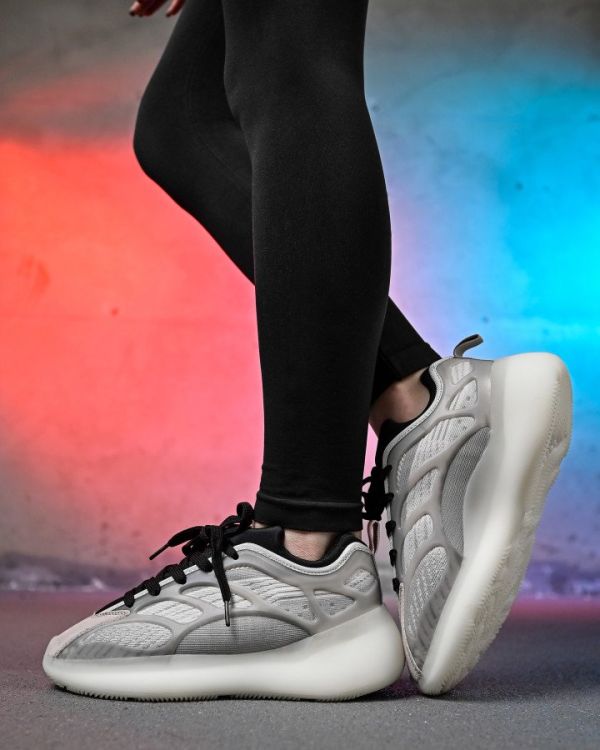 Жіночі кросівки white black ОР6374