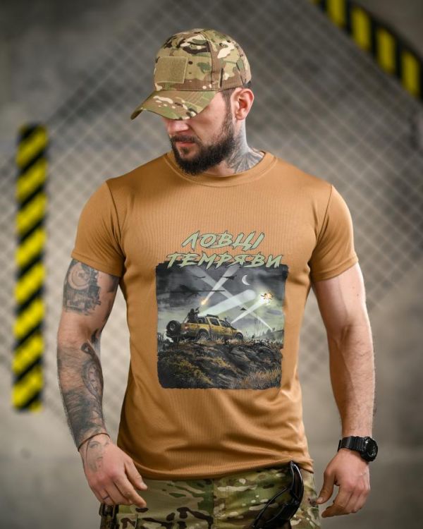 Тактична футболка BORN OF WAR Ловці темряви coyot ВТ4727